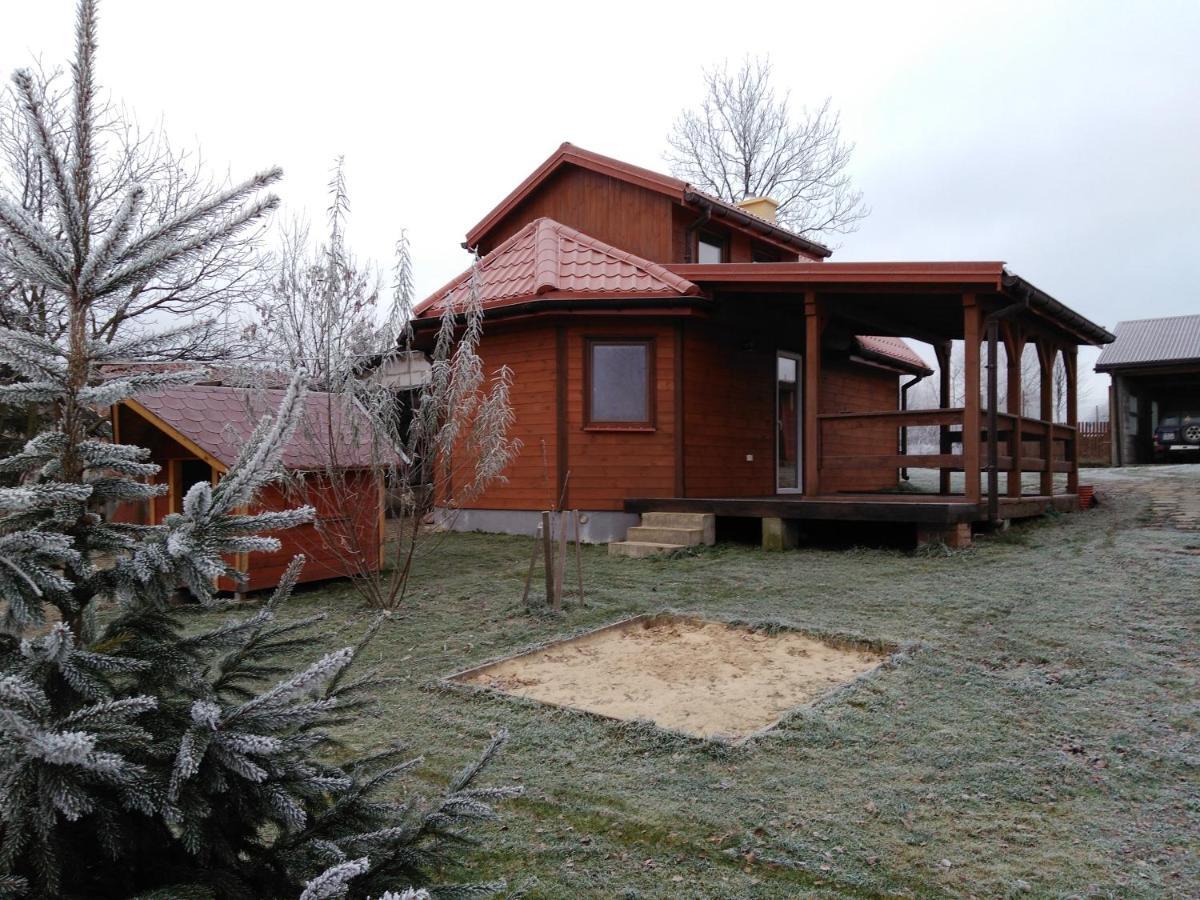 Domek Bialojany Exteriér fotografie